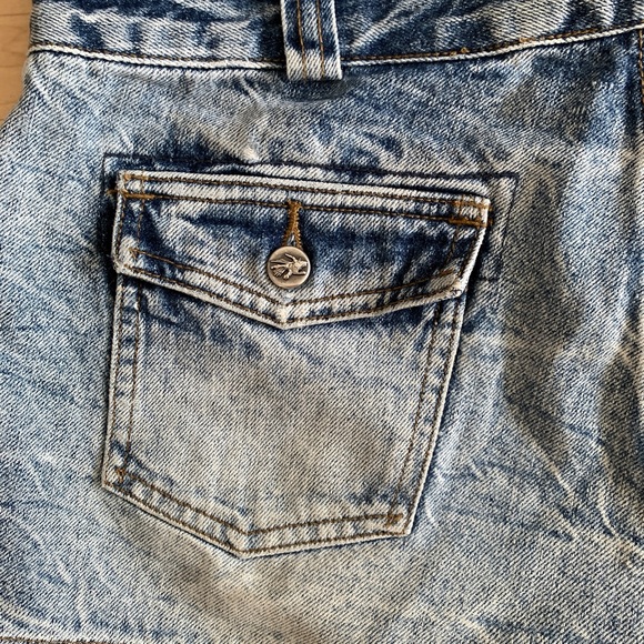 Mid Rise Vintage Denim Shorts - Picture 6 of 10